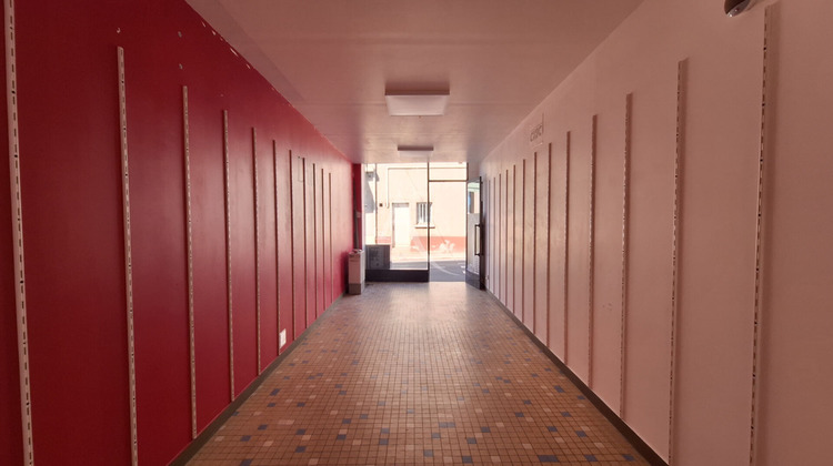 Ma-Cabane - Location Local commercial MONTRICHARD, 25 m²
