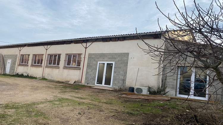 Ma-Cabane - Location Local commercial MORIERES-LES-AVIGNON, 330 m²