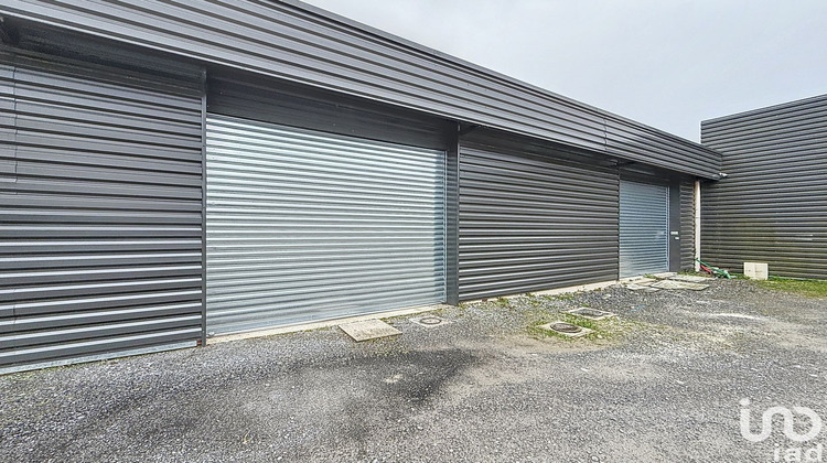 Ma-Cabane - Location Local commercial Morlaas, 126 m²