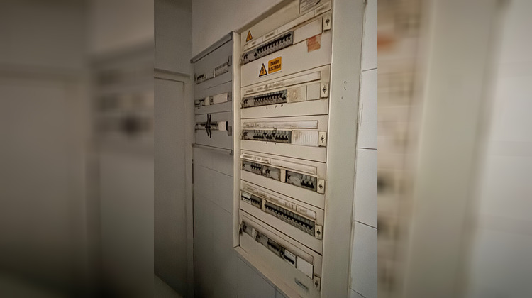 Ma-Cabane - Location Local commercial MOULINS-LES-METZ, 430 m²