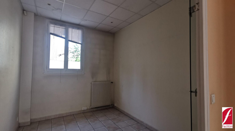 Ma-Cabane - Location Local commercial Nanterre, 130 m²