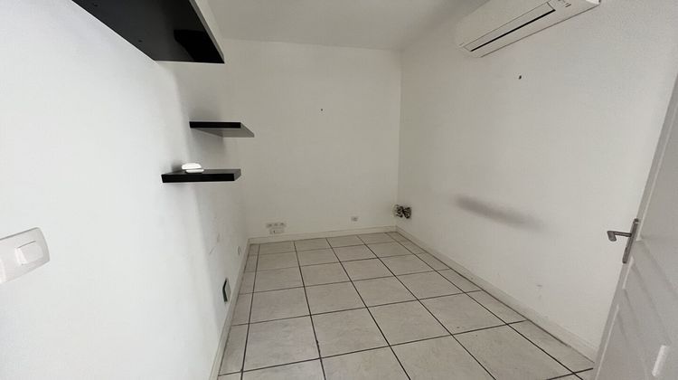 Ma-Cabane - Location Local commercial NARBONNE, 50 m²