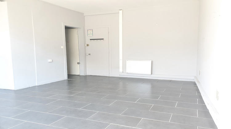 Ma-Cabane - Location Local commercial Neuves-Maisons, 33 m²