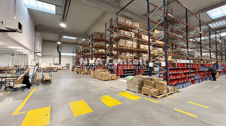 Ma-Cabane - Location Local commercial Neuville-sur-Oise, 2887 m²