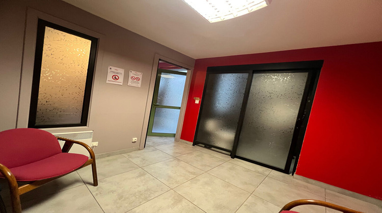 Ma-Cabane - Location Local commercial NEVERS, 68 m²