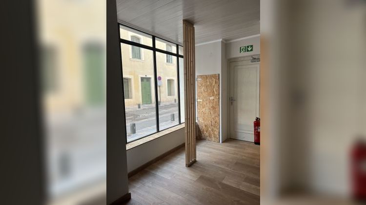 Ma-Cabane - Location Local commercial Nîmes, 65 m²