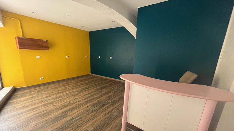 Ma-Cabane - Location Local commercial Nîmes, 31 m²
