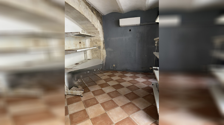 Ma-Cabane - Location Local commercial Nîmes, 85 m²