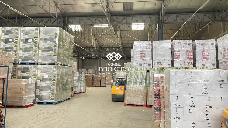 Ma-Cabane - Location Local commercial Nîmes, 3200 m²