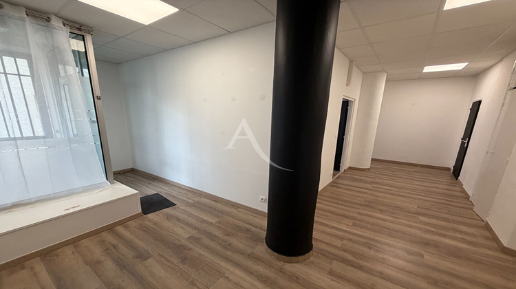 Ma-Cabane - Location Local commercial NIMES, 49 m²