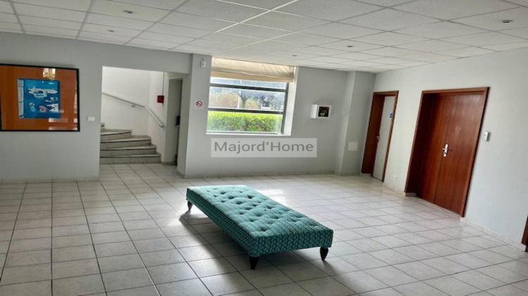 Ma-Cabane - Location Local commercial NIMES, 100 m²