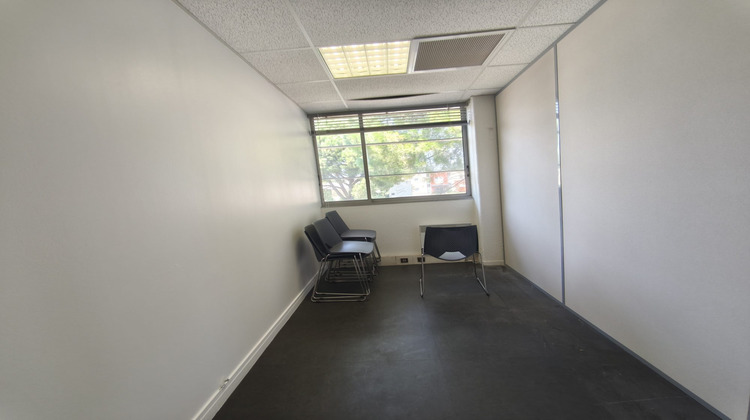 Ma-Cabane - Location Local commercial Nîmes, 58 m²