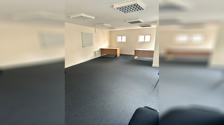 Ma-Cabane - Location Local commercial NIORT, 86 m²