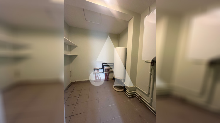 Ma-Cabane - Location Local commercial NIORT, 154 m²