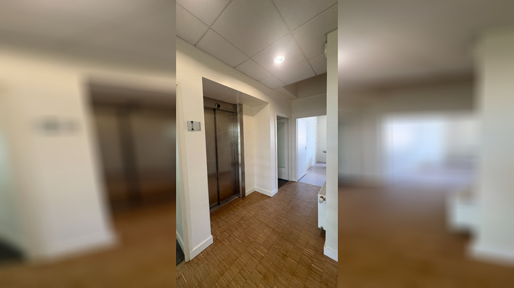 Ma-Cabane - Location Local commercial NOGENT-SUR-OISE, 163 m²
