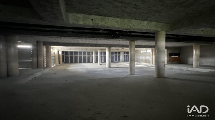 Ma-Cabane - Location Local commercial Noisy-le-Sec, 968 m²
