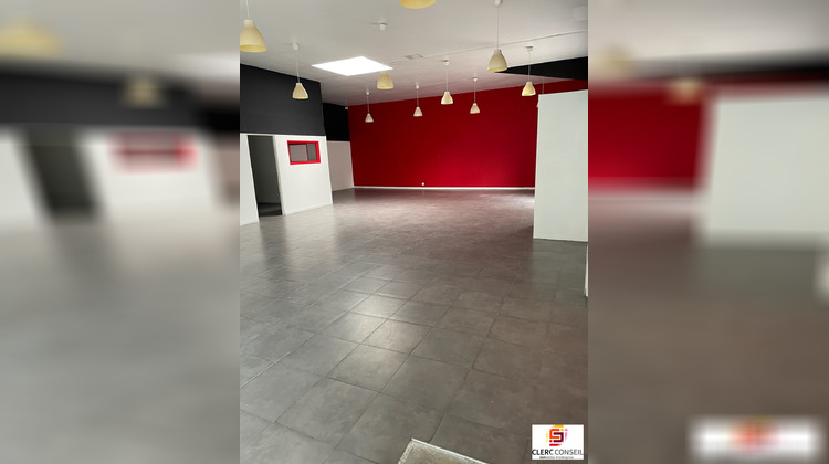 Ma-Cabane - Location Local commercial Normanville, 330 m²