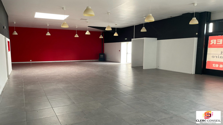 Ma-Cabane - Location Local commercial Normanville, 330 m²
