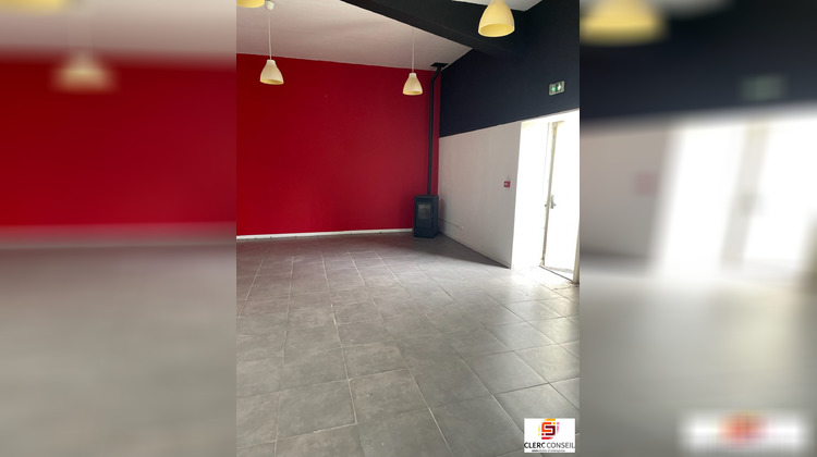 Ma-Cabane - Location Local commercial Normanville, 330 m²