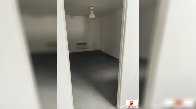 Ma-Cabane - Location Local commercial Normanville, 330 m²