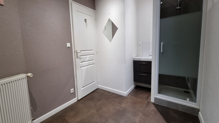 Ma-Cabane - Location Local commercial NORT-SUR-ERDRE, 65 m²