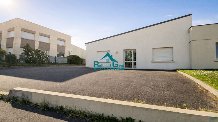 Ma-Cabane - Location Local commercial NOYAL-SUR-VILAINE, 200 m²