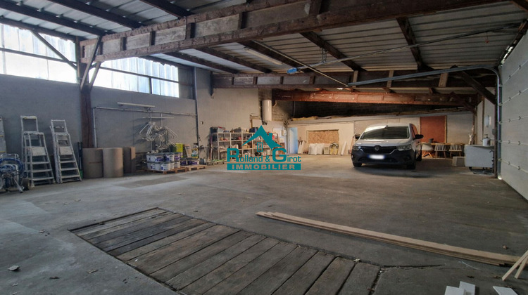 Ma-Cabane - Location Local commercial NOYAL-SUR-VILAINE, 200 m²