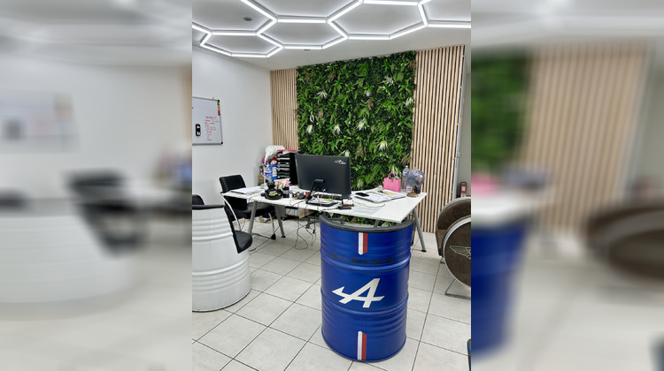 Ma-Cabane - Location Local commercial Nozay, 200 m²