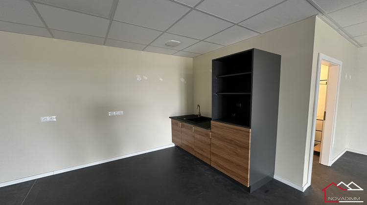 Ma-Cabane - Location Local commercial Ogy-Montoy-Flanville, 120 m²