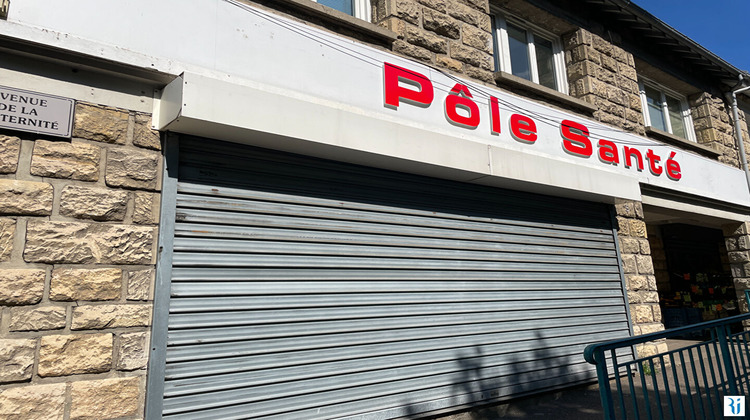 Ma-Cabane - Location Local commercial OISSEL, 17 m²