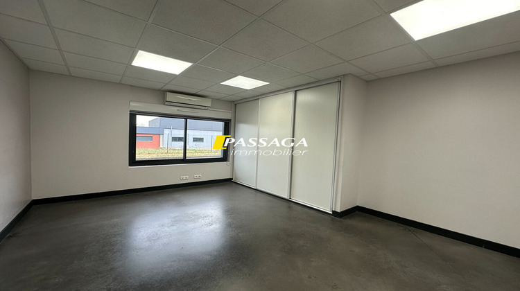 Ma-Cabane - Location Local commercial OLEMPS, 451 m²