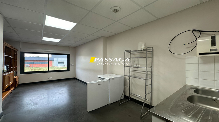 Ma-Cabane - Location Local commercial OLEMPS, 451 m²