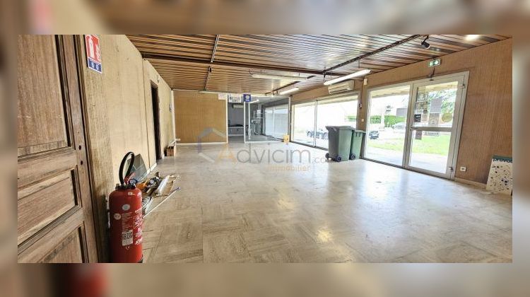 Ma-Cabane - Location Local commercial Olivet, 1651 m²