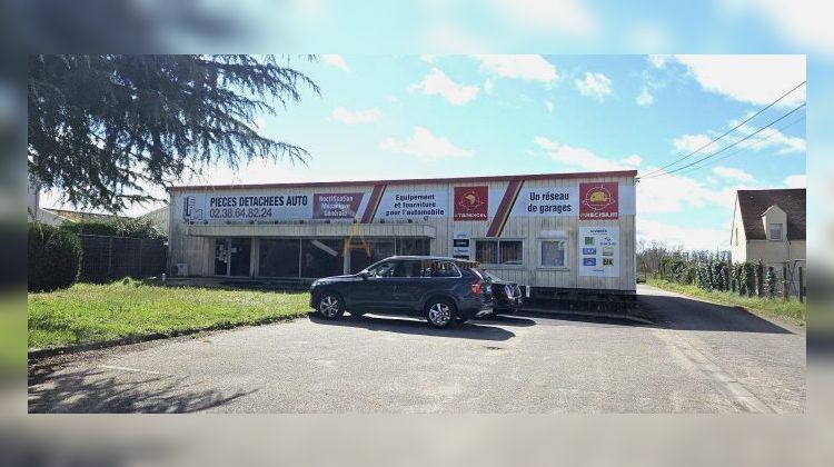 Ma-Cabane - Location Local commercial Olivet, 1651 m²