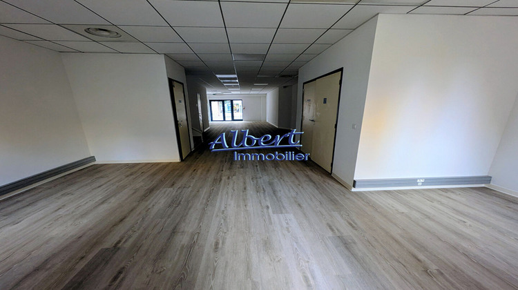 Ma-Cabane - Location Local commercial OLLIOULES, 122 m²