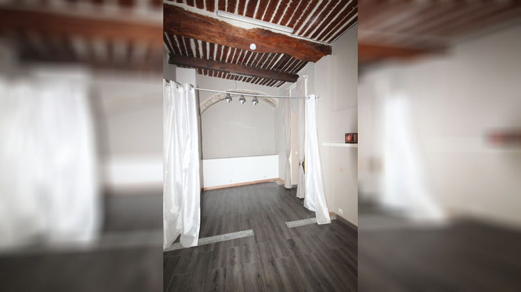 Ma-Cabane - Location Local commercial OLLIOULES, 18 m²