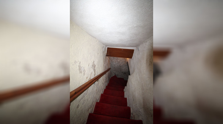 Ma-Cabane - Location Local commercial OLLIOULES, 18 m²