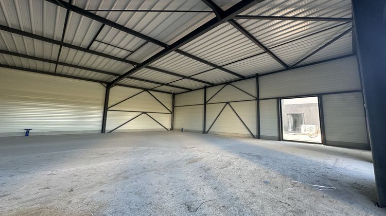 Ma-Cabane - Location Local commercial Onnaing, 200 m²