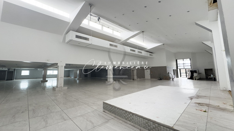 Ma-Cabane - Location Local commercial ORGEVAL, 558 m²