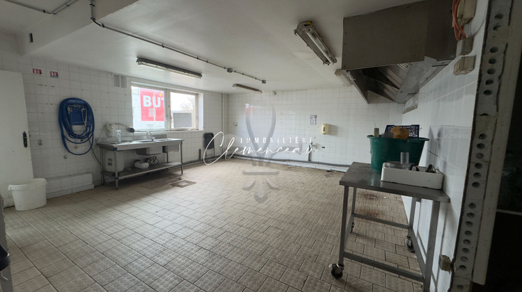 Ma-Cabane - Location Local commercial ORGEVAL, 558 m²