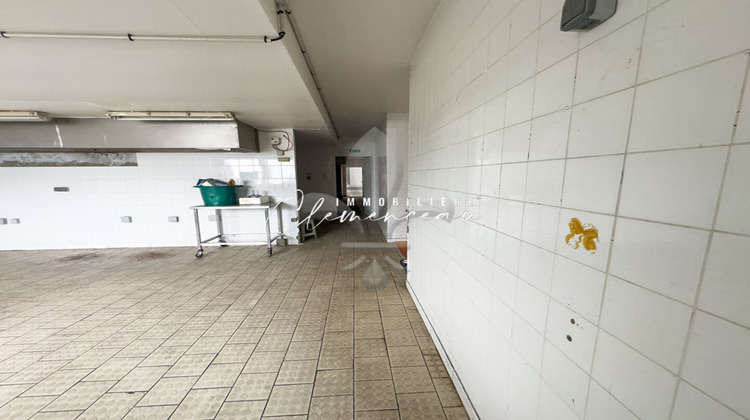 Ma-Cabane - Location Local commercial ORGEVAL, 558 m²