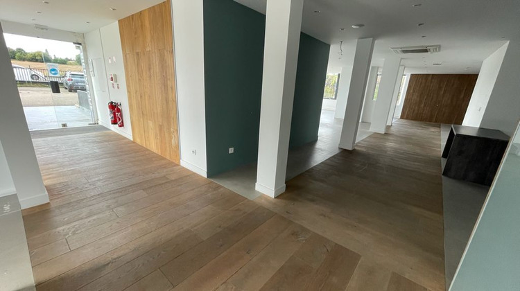 Ma-Cabane - Location Local commercial ORGEVAL, 197 m²