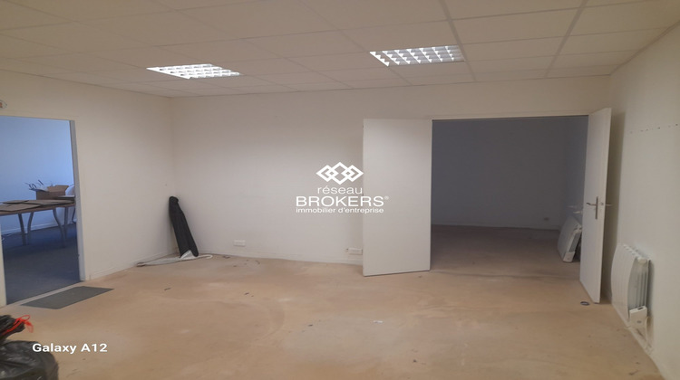 Ma-Cabane - Location Local commercial Orléans, 200 m²