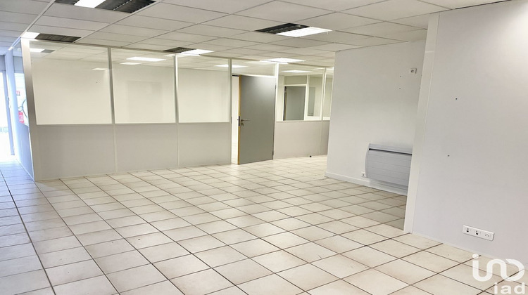 Ma-Cabane - Location Local commercial Orvault, 300 m²