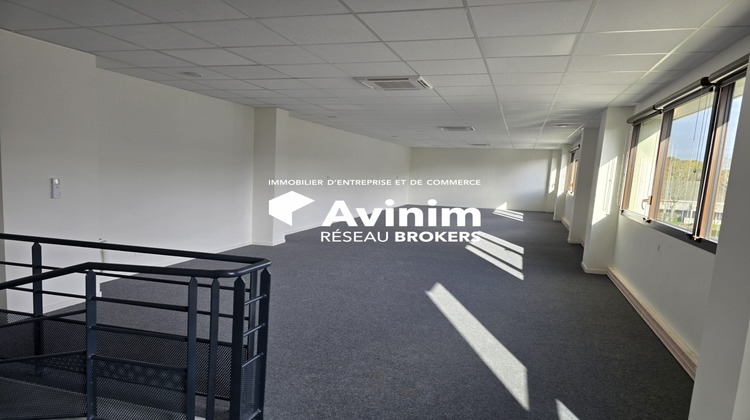 Ma-Cabane - Location Local commercial Osny, 546 m²