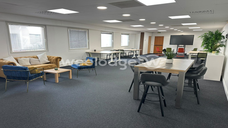 Ma-Cabane - Location Local commercial Osny, 100 m²
