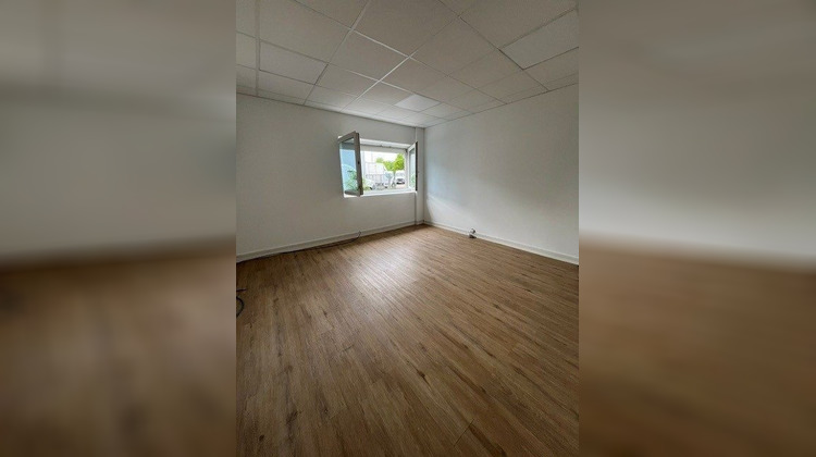 Ma-Cabane - Location Local commercial Ostwald, 160 m²