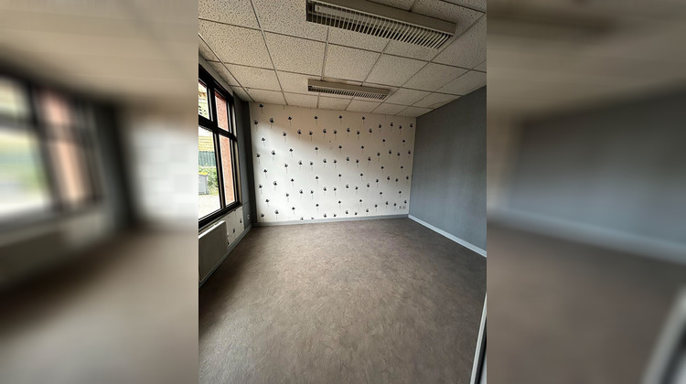 Ma-Cabane - Location Local commercial OUROUX-SUR-SAONE, 68 m²