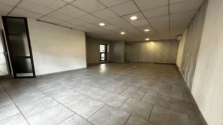 Ma-Cabane - Location Local commercial OUROUX-SUR-SAONE, 68 m²