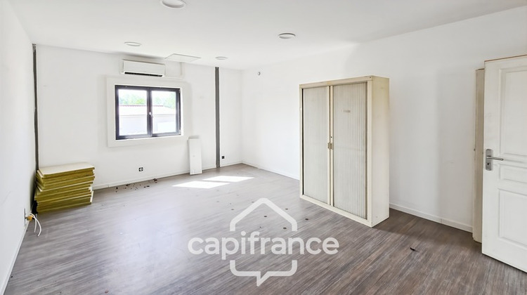 Ma-Cabane - Location Local commercial OUROUX SUR SAONE, 220 m²